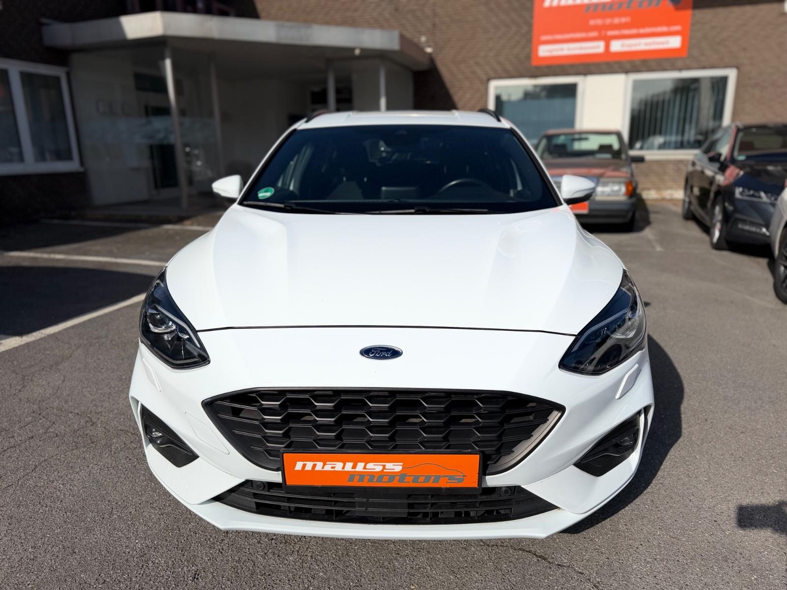 Ford Focus Turnier ST-Line AHK- 626