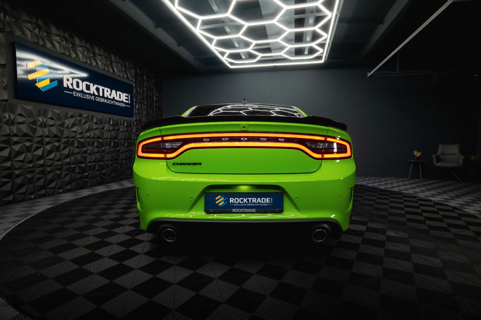 Fahrzeugabbildung Dodge Charger 5.7 V8 HEMI R/T DAYTONA Performance