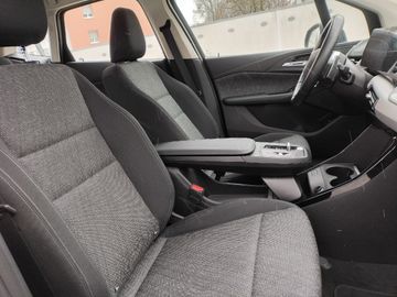 BMW 218i Head-Up DAB LED WLAN RFK Komfortzg. Shz