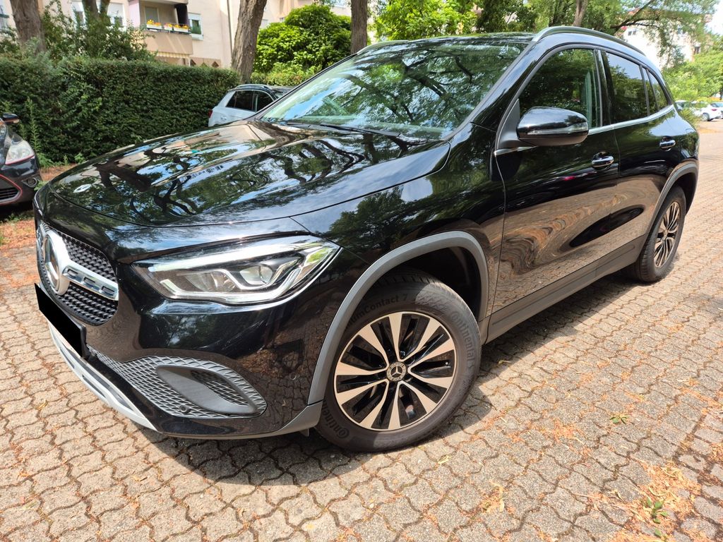 Image of Mercedes-Benz GLA 200