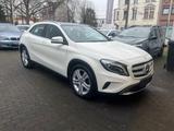 Mercedes-Benz GLA 180 URBAN PROGRESSIVE PANORAMADACH - Mercedes-Benz GLA 180 in Düsseldorf