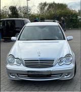 Mercedes-Benz Auto Mercedes C Klasse Baujahr 2005, Schal... - Mercedes-Benz 200 in Frankfurt (Main)