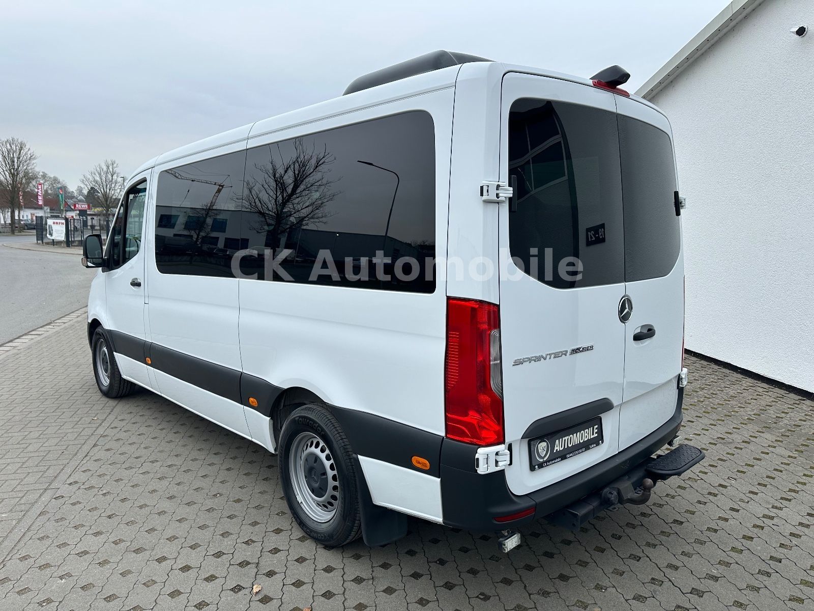 Fahrzeugabbildung Mercedes-Benz Sprinter III Tourer 316 CDI Autom/9 Sitze/Kamera