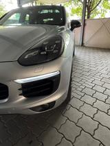 Porsche Cayenne S Facelift Vollauslastung  - Porsche Gebrauchtwagen in Fürth