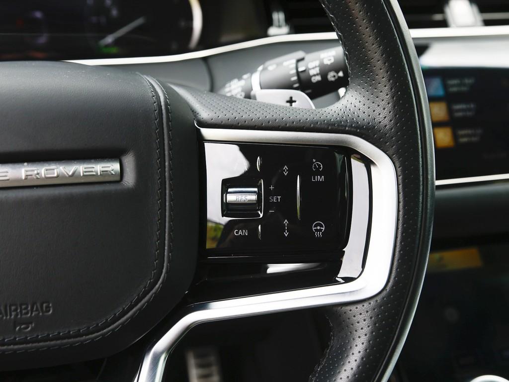 Land Rover Range Rover Evoque R-Dynamic HSE Hybrid Matrix, миниатюра 21