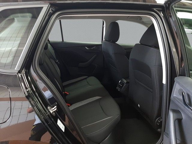 Fahrzeugabbildung Skoda Kamiq Selection 1.0TSI DSG SitzHz LenkHz LED