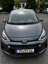 Hyundai i10 1.2 YES! Top gepflegt. 8-fach bereift. - Hyundai i10 von privat