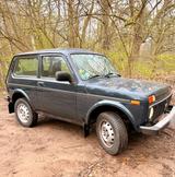 Lada Niva 4x4 Gelände Fahrzeug - Lada Niva Gebrauchtwagen in Berlin