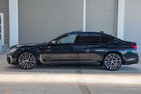 BMW M760Li xDrive V12  - BMW M760 mit Panoramadach