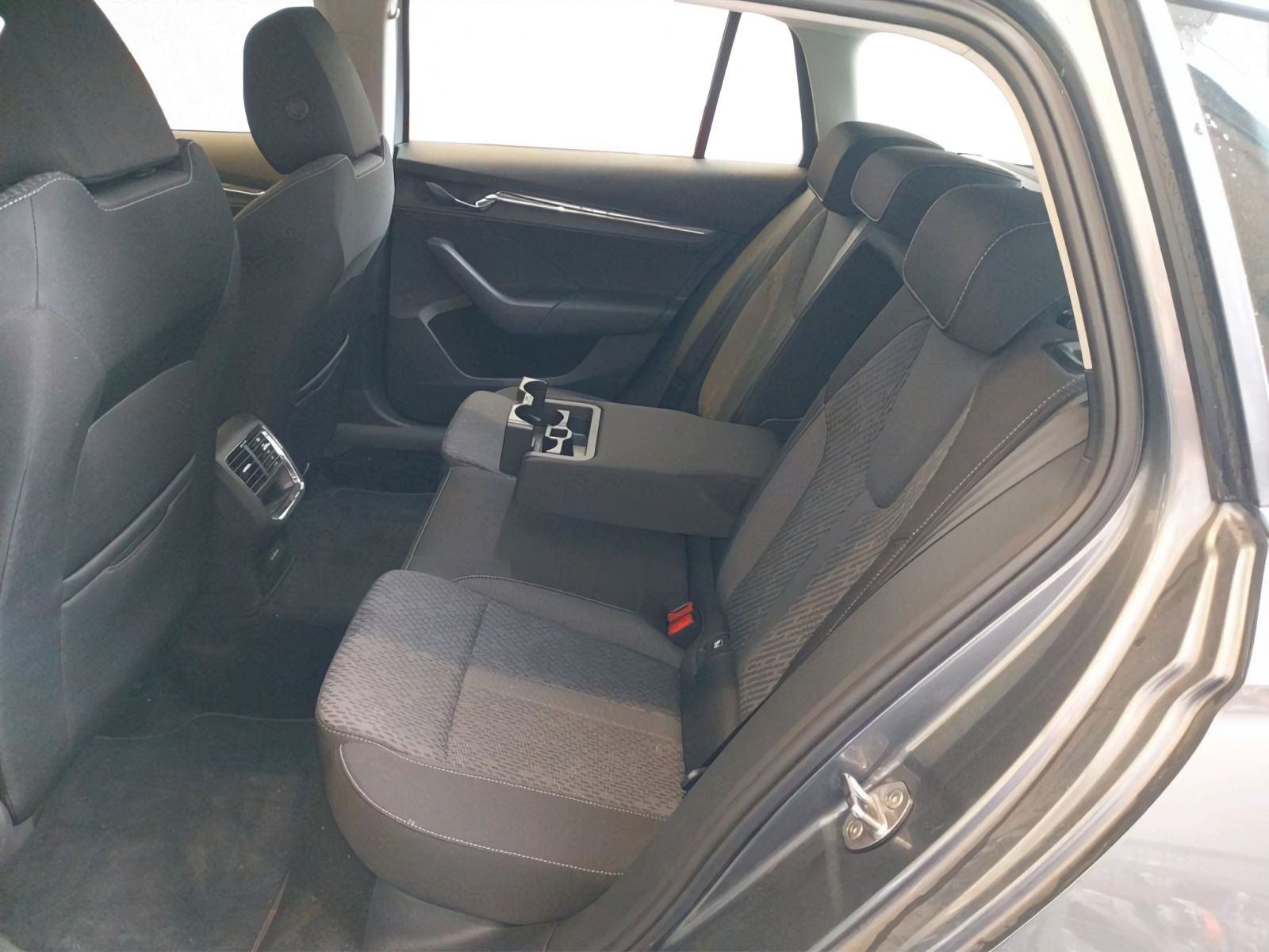 Skoda Octavia - Bild 8