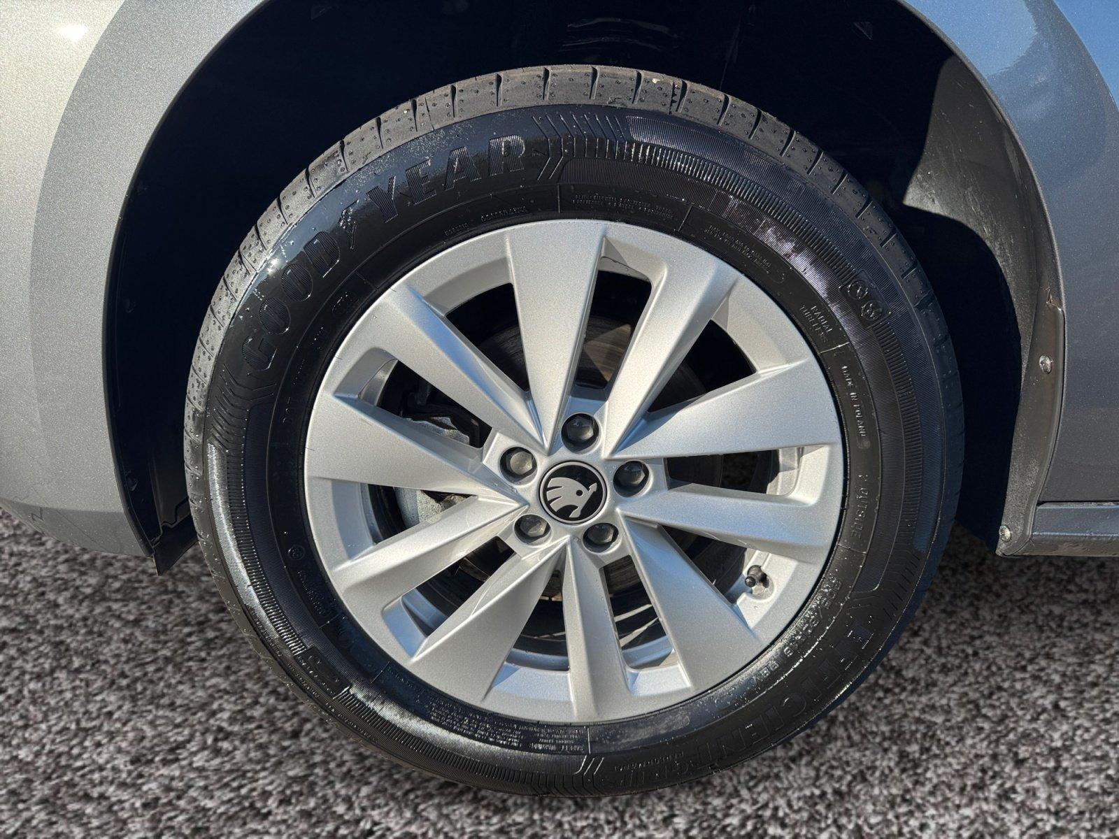Skoda Kamiq Selection TSI DSG|AHK|KAMERA|el.HECK|NAVI