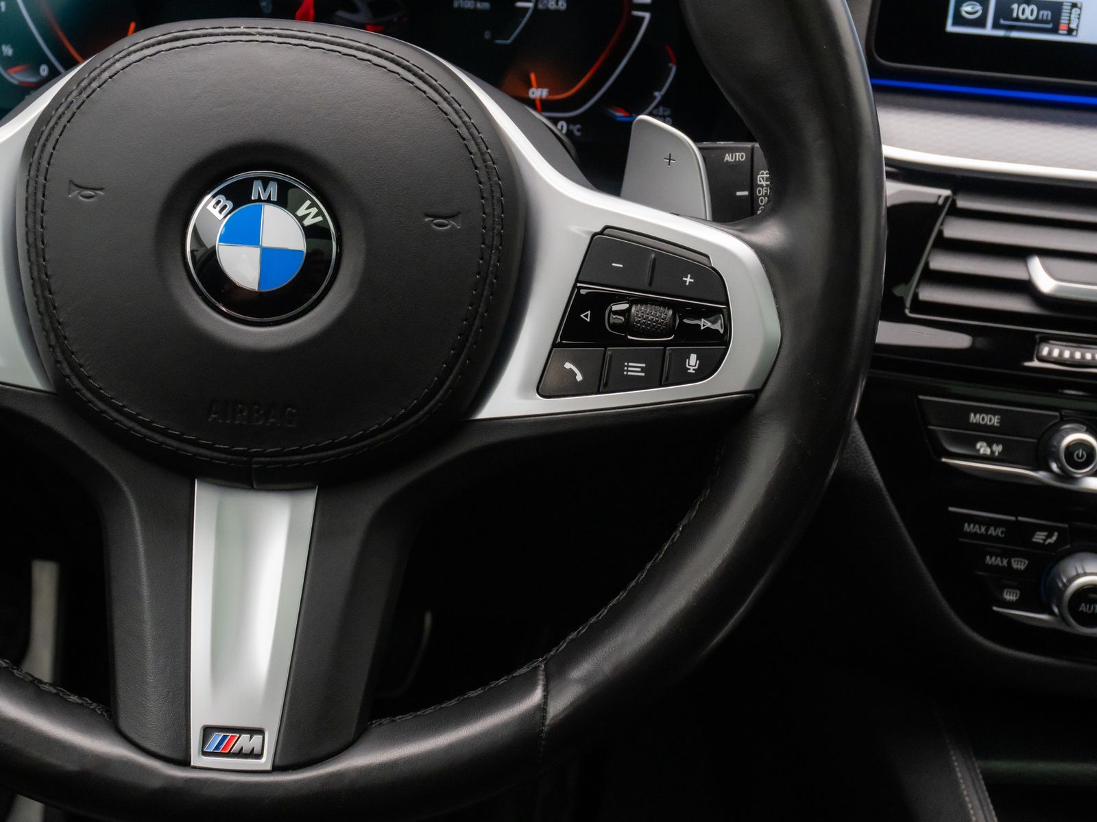 Fahrzeugabbildung BMW 540i xD M Sport 360°Memory DAB AHK Belüftung H/K