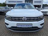 Volkswagen Tiguan 2.0 TSI 4Motion BMT DSG Highline 1.Hand/S - mit Benzin-Antrieb: Geländewagen, 1.0