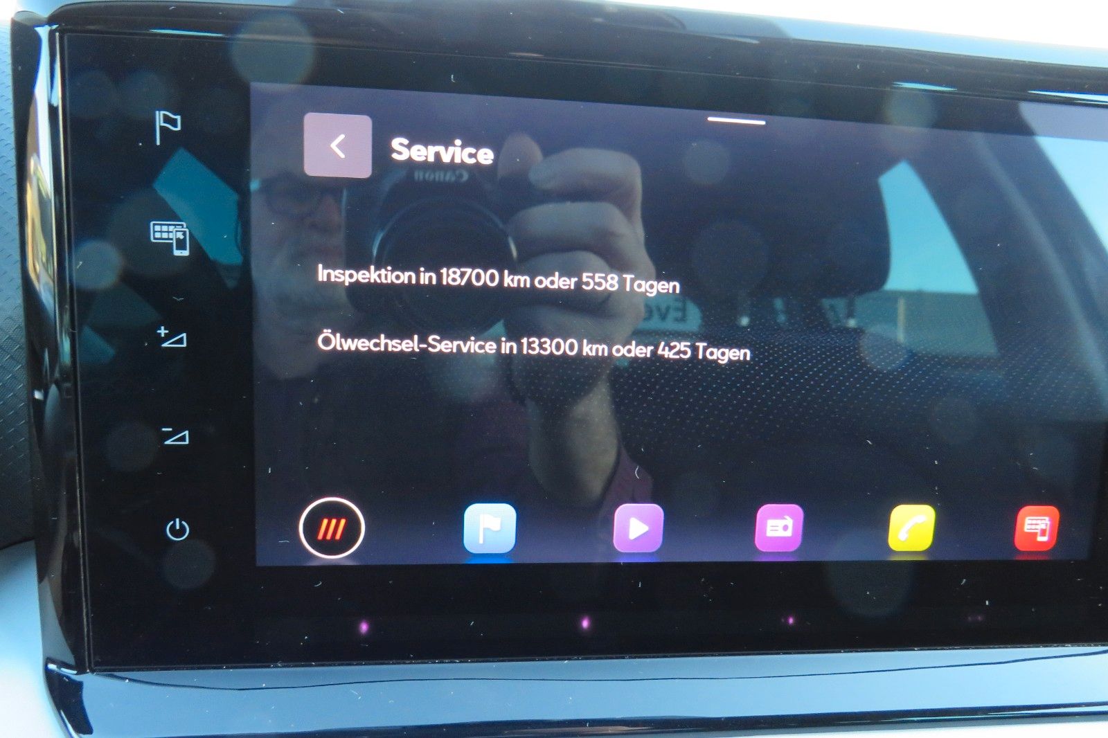 Fahrzeugabbildung SEAT Arona Style NAVI APP SITZH. PDC GRA 1.HD