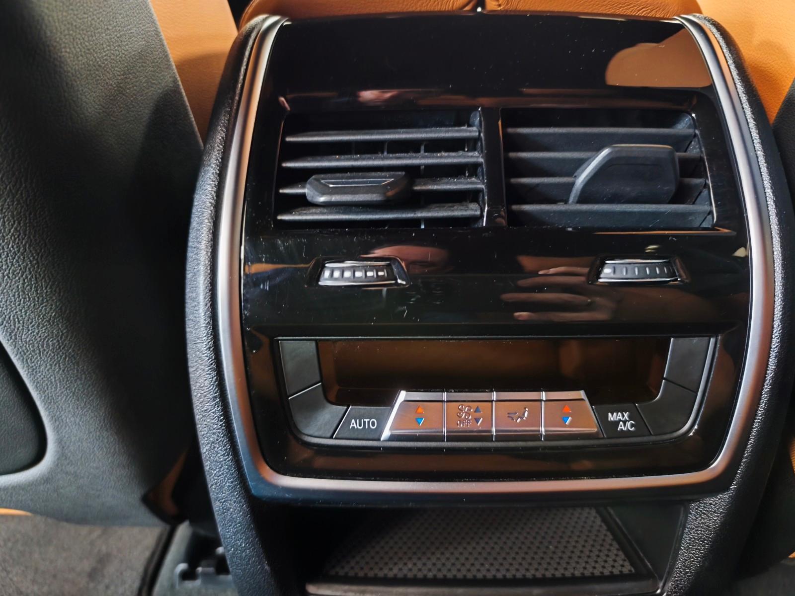 BMW X7 | 7-Sitzer | Vollausstattung | Leder braun