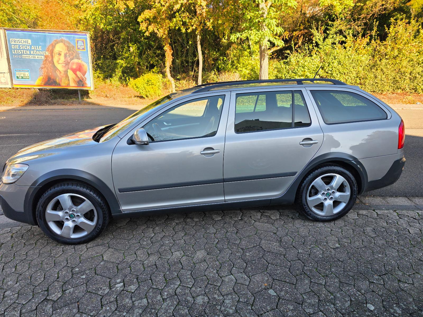 Skoda Octavia 2011 — photo 5