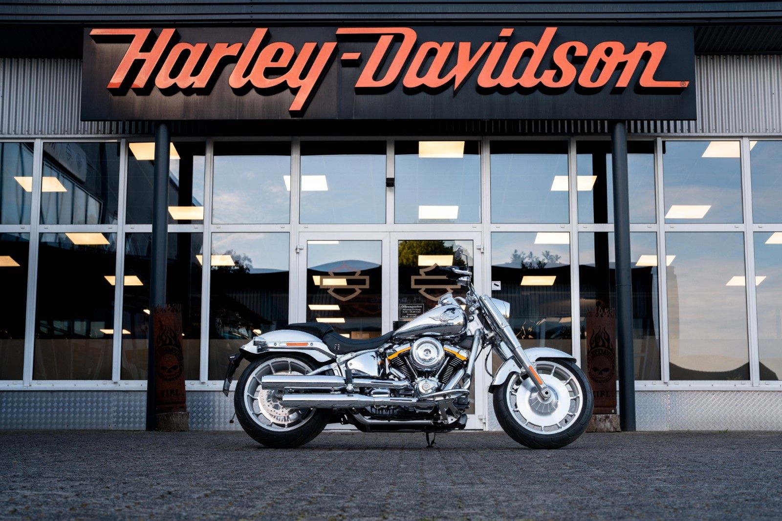 Fahrzeugabbildung Harley-Davidson FLSTFI Fat Boy Gray Ghost - Neuwertig -