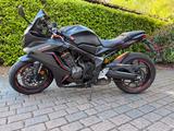 Honda CBR 650 R Tieferlegung 1. Hand  - HONDA CB 650
