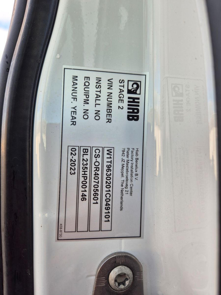 Fahrzeugabbildung Mercedes-Benz Actros 2545 L 6x2 Hiab L-HIPRO 235 DLS-3