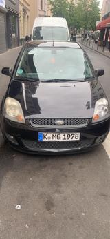 Ford Fiesta 1,4 16V Black Magic Black Magic - Ford Fiesta: Magic