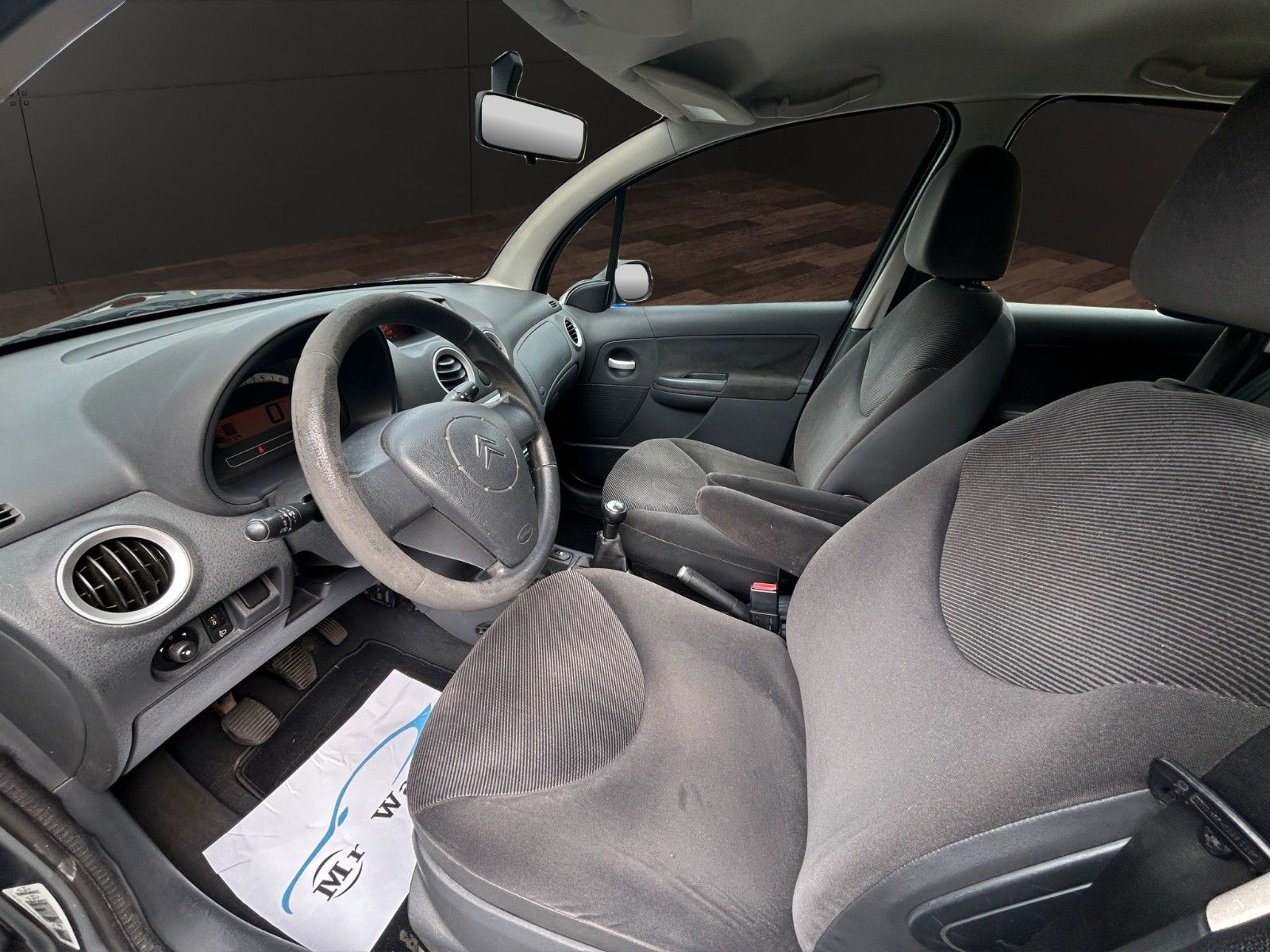 Fahrzeugabbildung Citroën C3 1.1 Confort Klima/el Fenster/5Türig/TÜV NEU