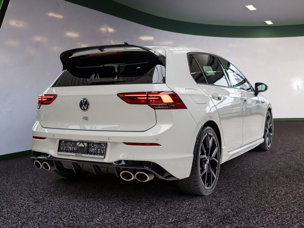 Volkswagen Golf VIII R Performance 2,0 l TSI 4MOTION DSG foto 4