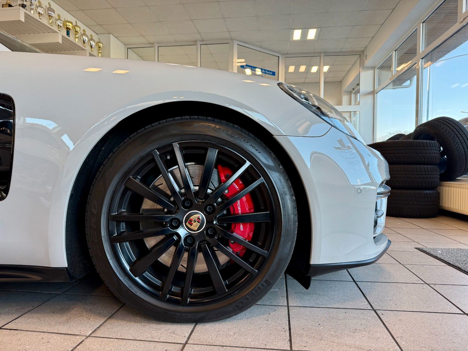 Fahrzeugabbildung Porsche Panamera GTS Sport Turismo Panorama/ACC/HeadUp