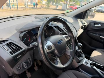 Ford Kuga - 12