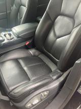 Porsche Cayenne - - - Porsche Cayenne: Allradantrieb