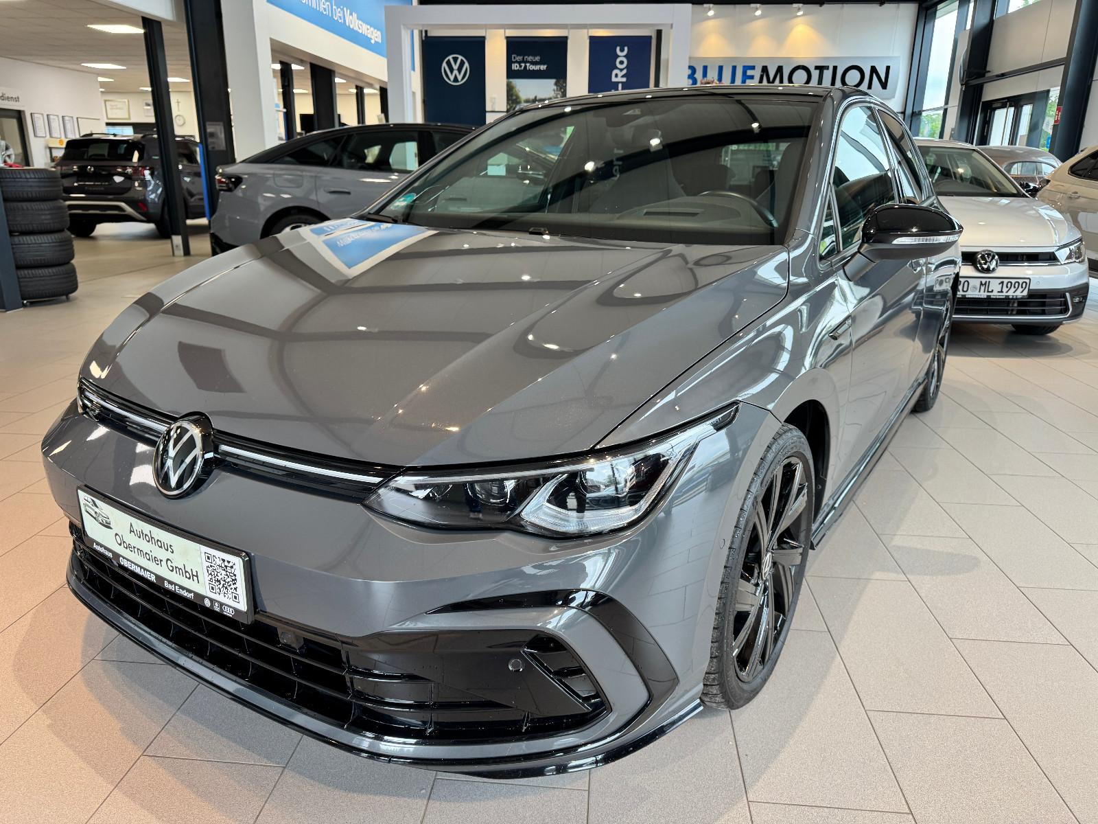 Volkswagen Golf 8 2,0 TSI DSG Pano Black R-Line Standhzg