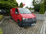 Volkswagen T6 Transporter Kasten-Kombi 2.0TDI AHK - rote Volkswagen T6 Transporter