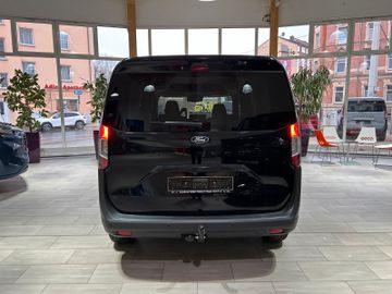 Ford Tourneo Courier Titanium AHK