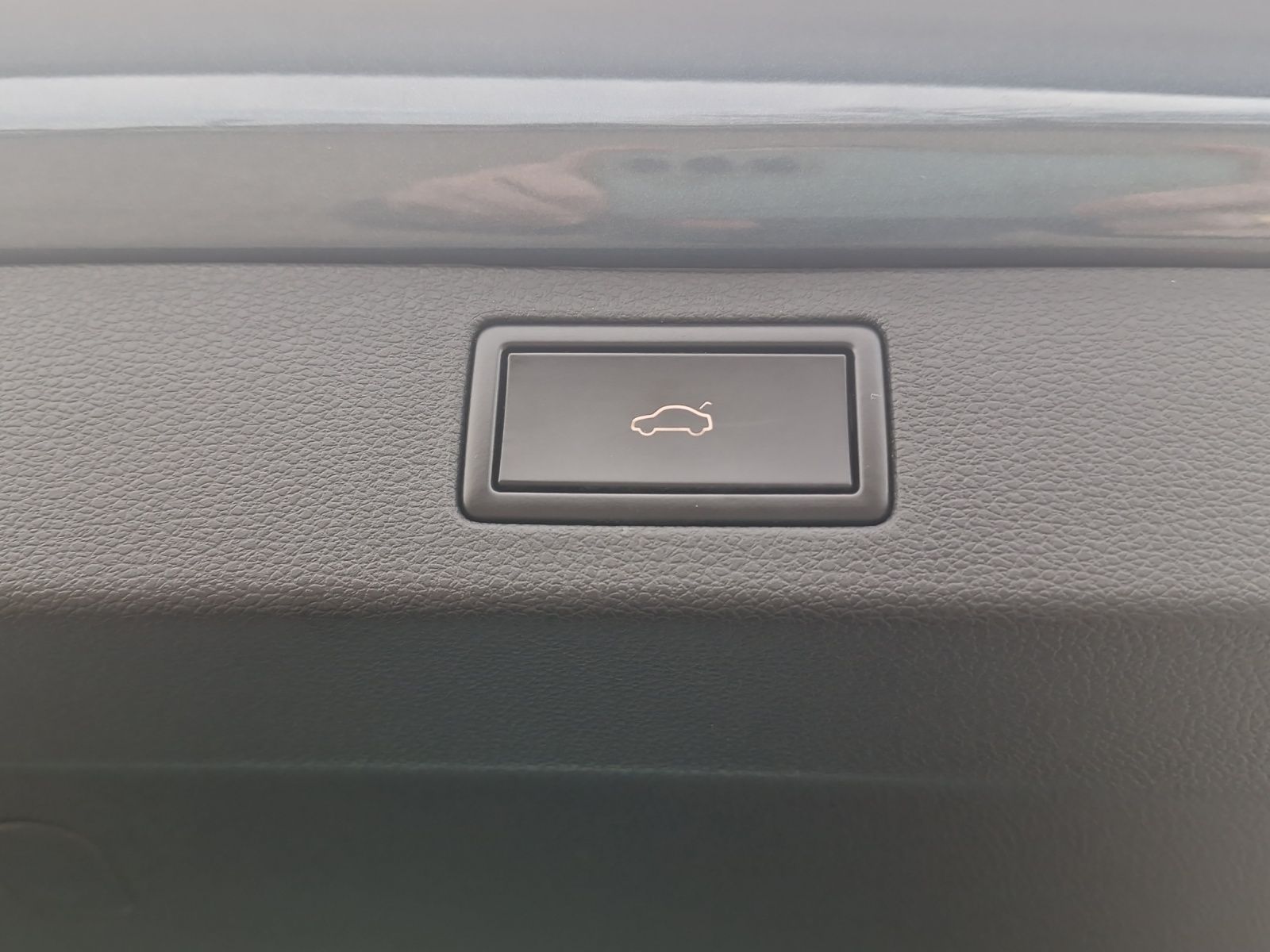 Fahrzeugabbildung SKODA Kamiq Ambition 1,0 TSI LED SHZ GRA APP-CONNECT