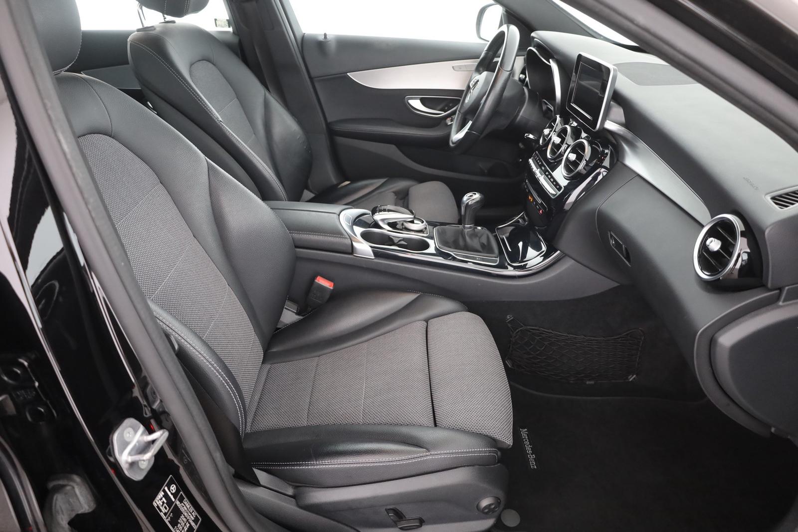 Mercedes-Benz C180 T Avantgarde LED Navi Sitzheizung Tempomat