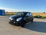 Suzuki Alto 1.0  - schwarze Suzuki Alto