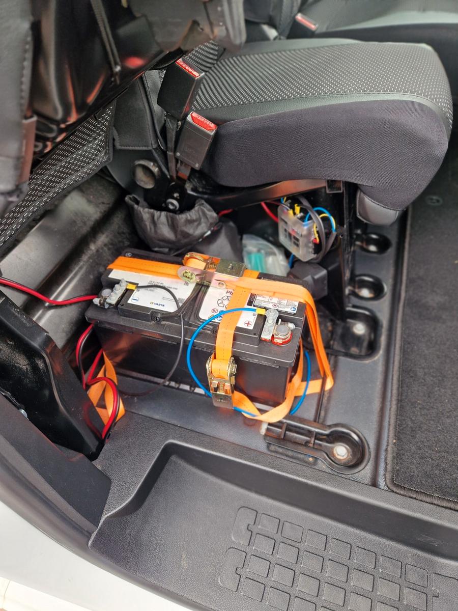 Toyota Proace L1 Kasten Meister PDC V+H Kamera Navi