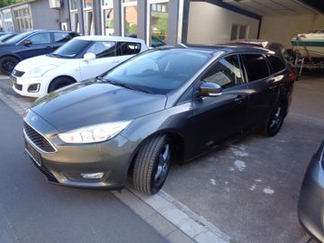 Ford Focus - 1