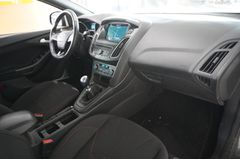 Fahrzeugabbildung Ford Focus Turnier 1.5 ST-LINE NAVI/LED/SHZ/SPORT/PDC