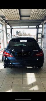 Mercedes-Benz CLA 45 AMG Shooting Brake CLA 45 4MATIC DCT ... - blaue Mercedes-Benz CLA-Klasse