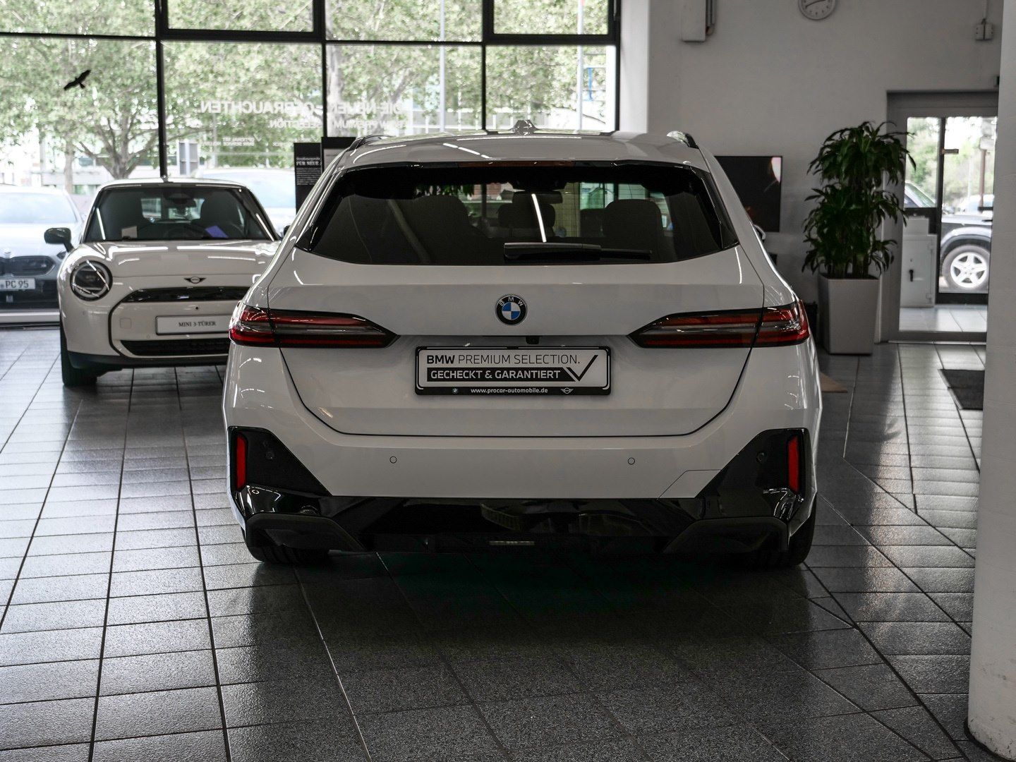 BMW 520d xDrive M-Sport Aut Nav HuD LED h&k Drive Pa foto 5