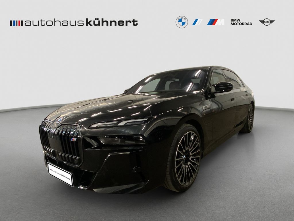 BMW M760
