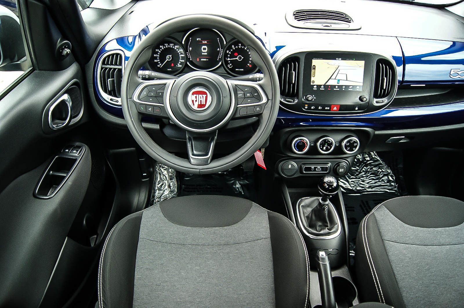 Fahrzeugabbildung Fiat 500 L 1.4T-Jet URBAN Pop-Star NAVI PDC 1.HAND