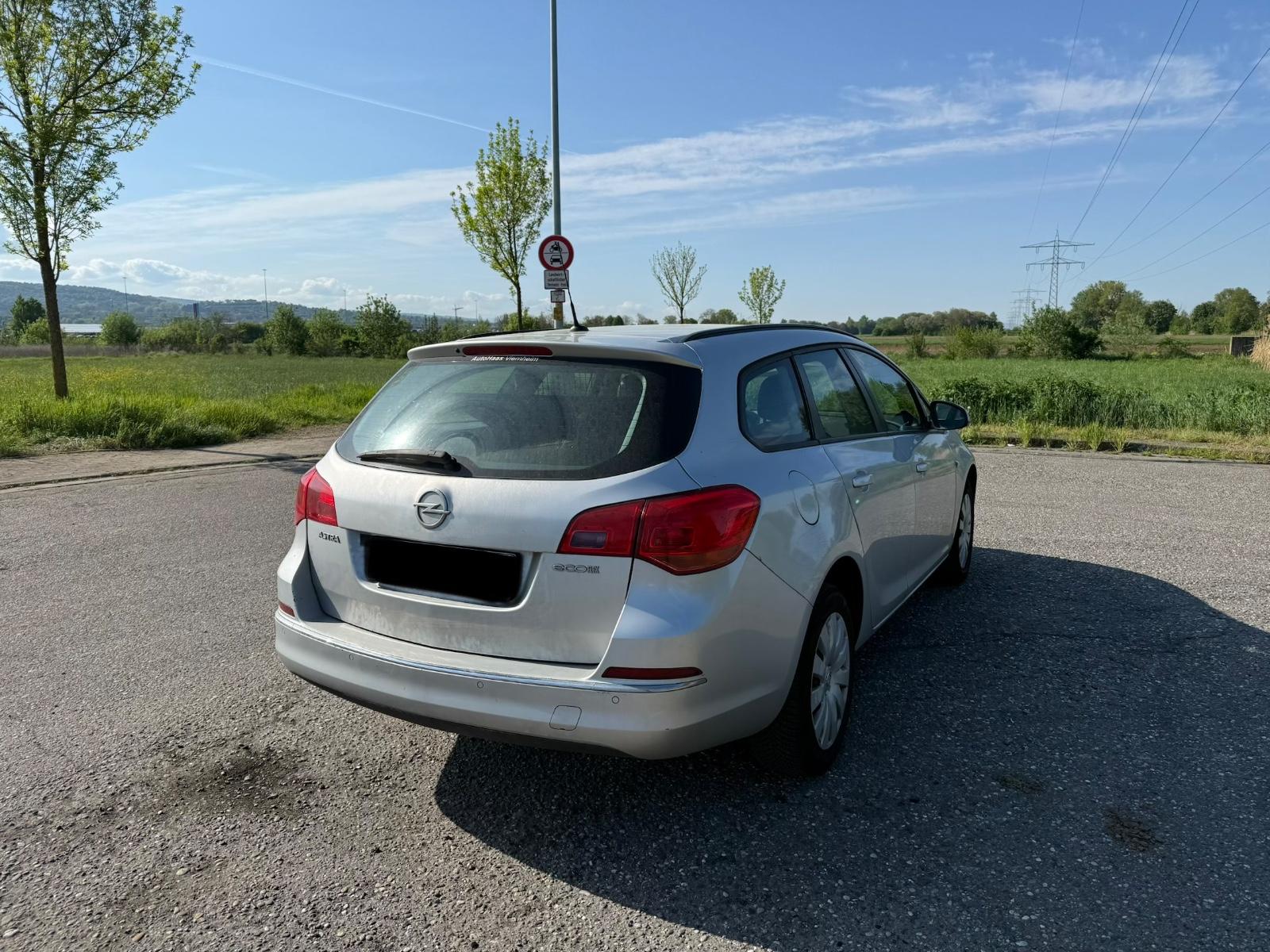 Opel Astra 2015 — photo 5