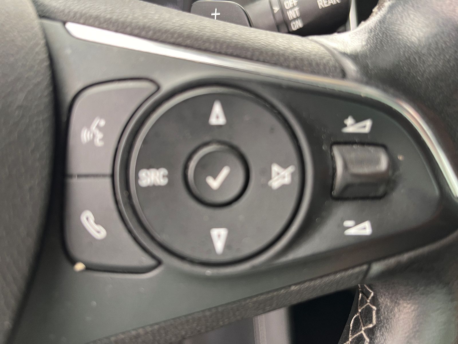 Fahrzeugabbildung Opel Grandland (X) Ultimate 1.6 Hybrid