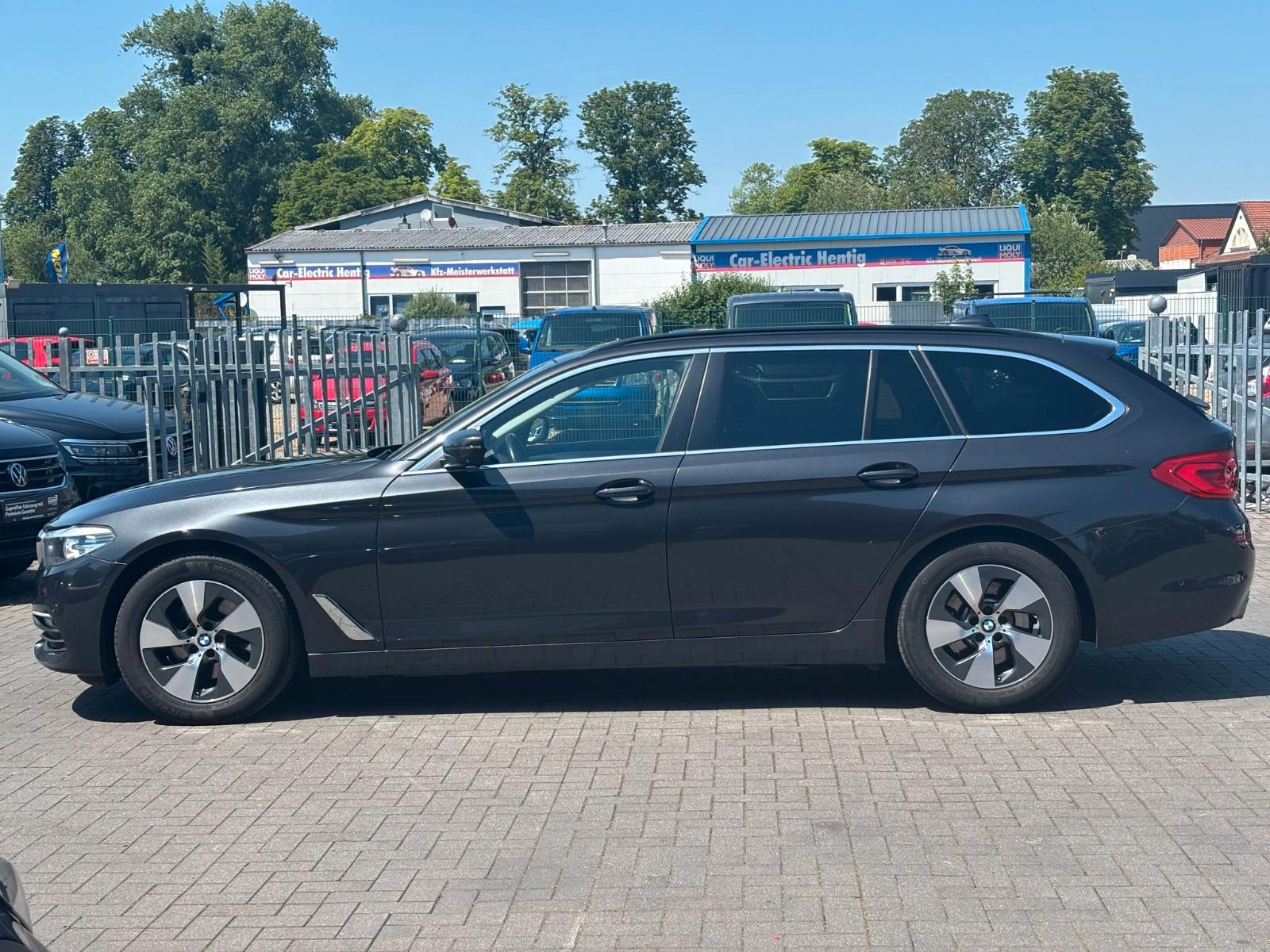 BMW 520 d T Luxury Steptronic LED*NAV*SHZ*CAM*AHK, миниатюра 5