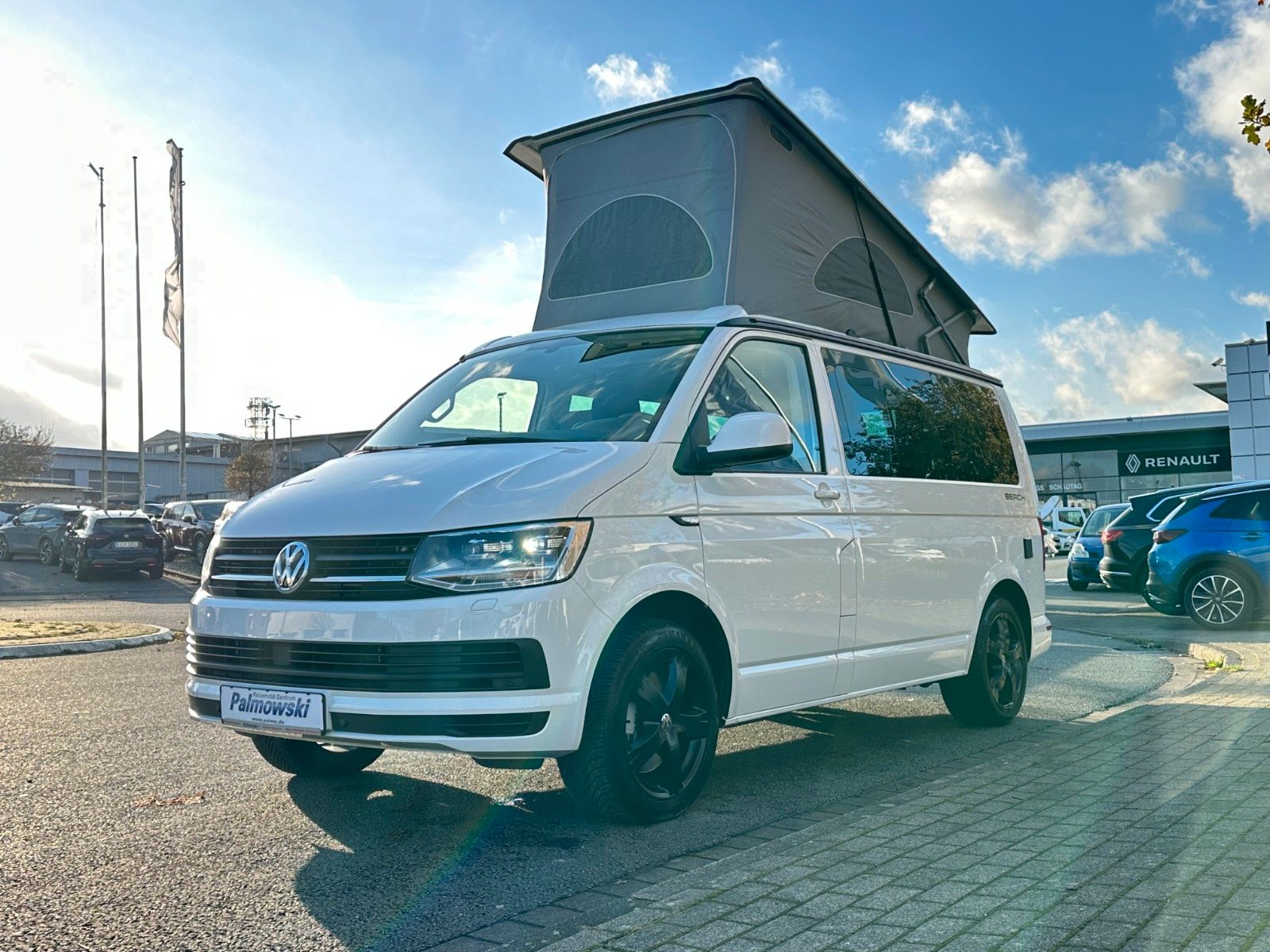 Fahrzeugabbildung Volkswagen T6 California Beach  - Automatik + Schlafdach -