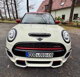 MINI John Cooper Works - weiße MINI John Cooper Works