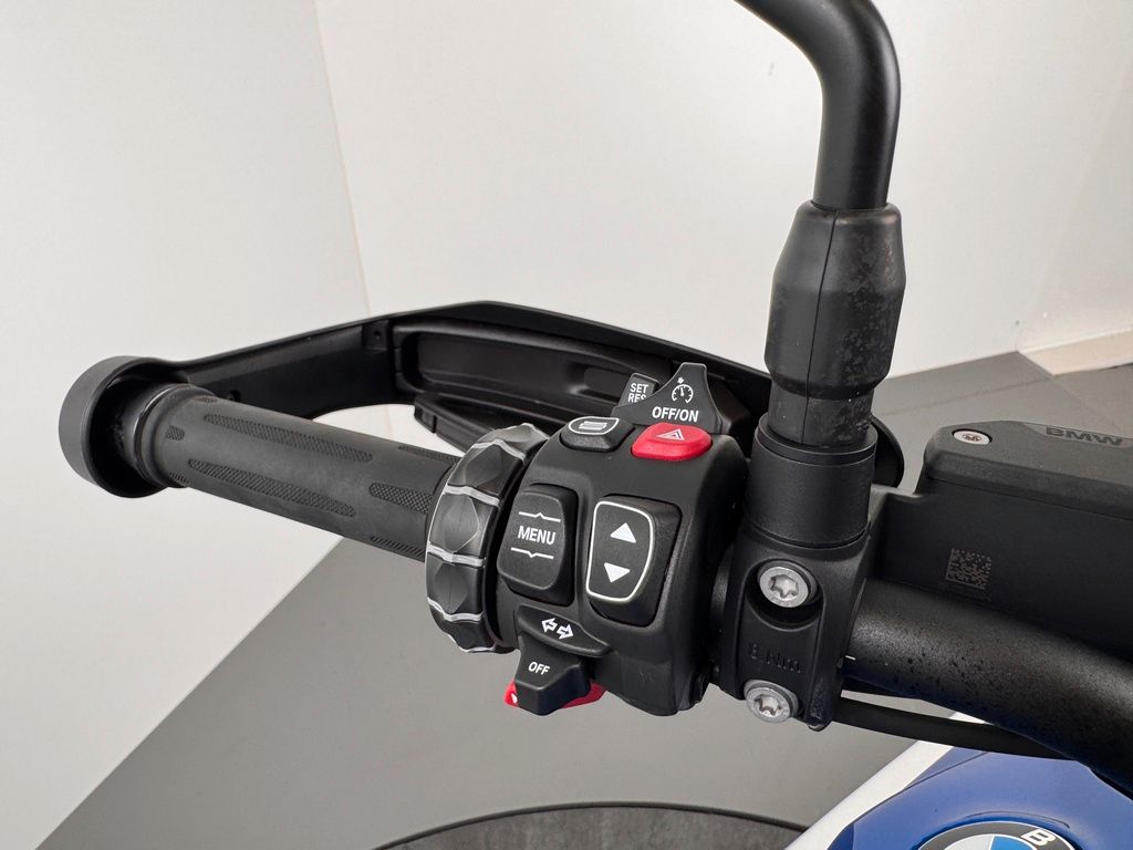 Fahrzeugabbildung BMW R1300 GS *SCHMIEDERÄDER *ADAPT. FAHRWERK