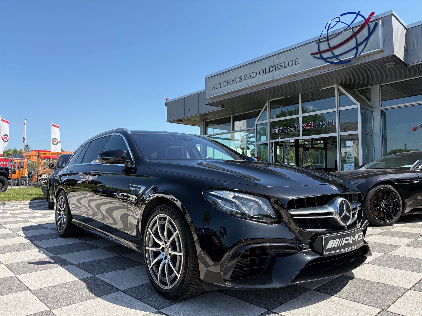 MERCEDES-BENZ E 63 T AMG 4M+Panorama+Burmester+Abgas Performa