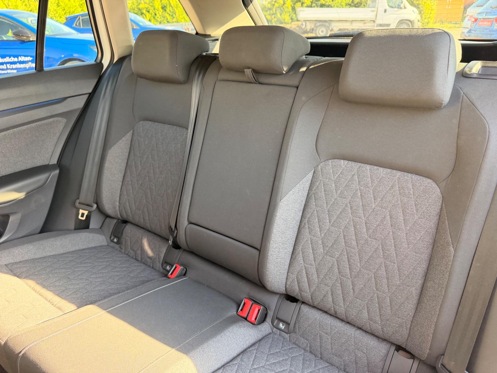 Volkswagen Golf VIII Variant Move AAC GZJR NAVI SHZ LED, миниатюра 6